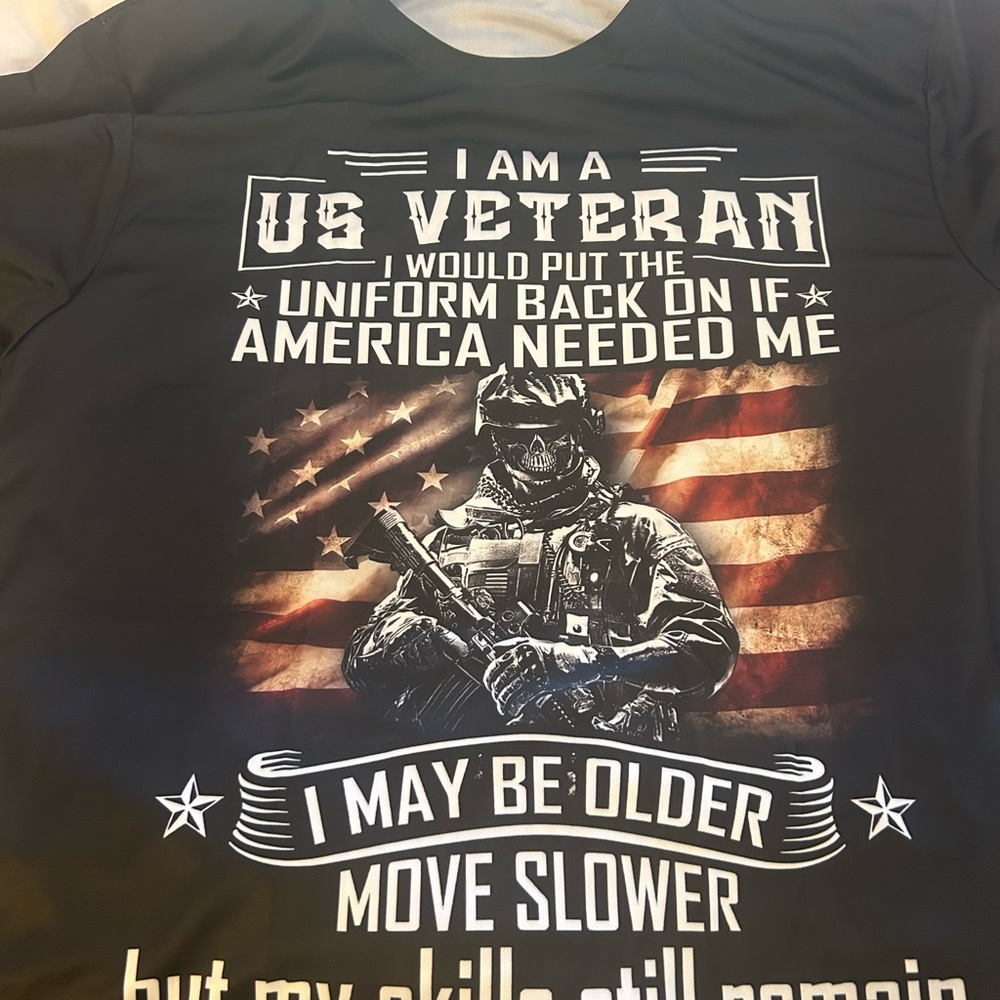 Men's Black Graphic US ARMY veteran T-Shirt